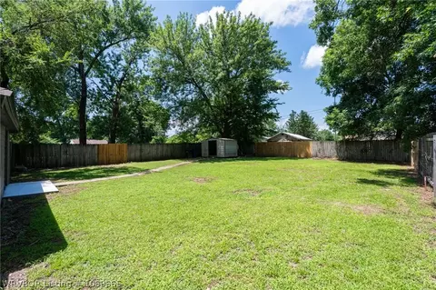 Exterior - 4808 29th St, Fort Smith, AR 72901 photo 6 of 7