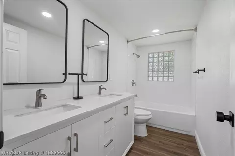 Bath - 4808 29th St, Fort Smith, AR 72901 photo 1 of 1