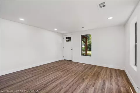 Living - 4808 29th St, Fort Smith, AR 72901 photo 2 of 4