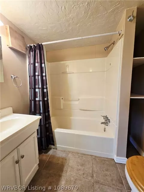 Bath - 1105 E Walnut St, Paris, AR 72855 photo 2 of 2