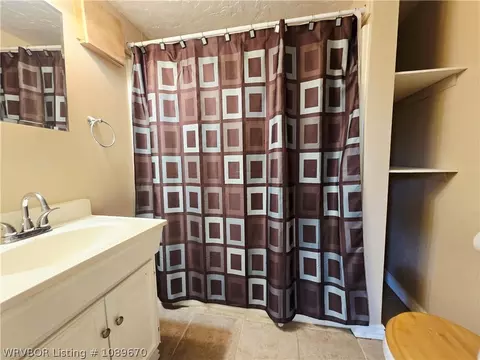 Bath - 1105 E Walnut St, Paris, AR 72855 photo 1 of 2