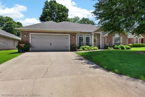 Exterior - 7209 Millennium Dr, Fort Smith, AR 72916 photo 2 of 10