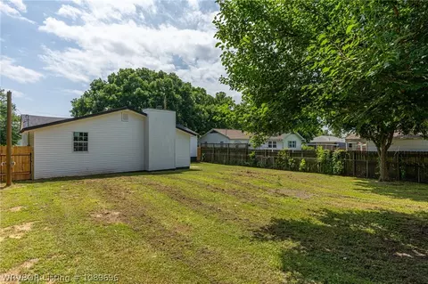 Exterior - 4716 S 34th St, Fort Smith, AR 72903 photo 7 of 9