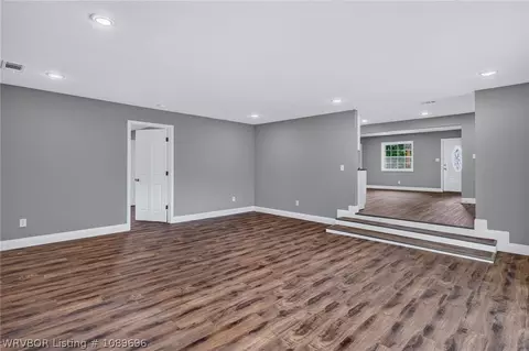 Living - 4716 S 34th St, Fort Smith, AR 72903 photo 7 of 8