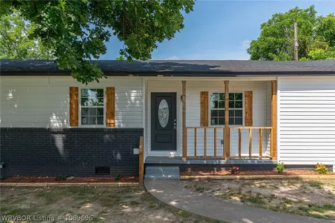 Exterior - 4716 S 34th St, Fort Smith, AR 72903 photo 2 of 9