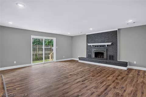 Living - 4716 S 34th St, Fort Smith, AR 72903 photo 6 of 8