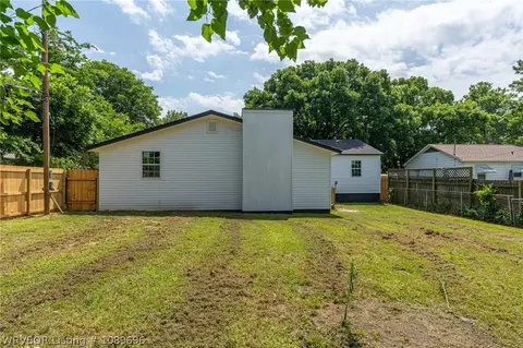 Exterior - 4716 S 34th St, Fort Smith, AR 72903 photo 6 of 9