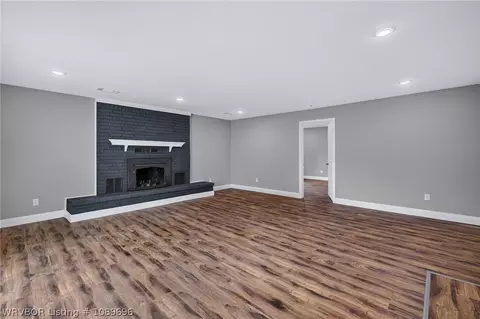 Living - 4716 S 34th St, Fort Smith, AR 72903 photo 5 of 8