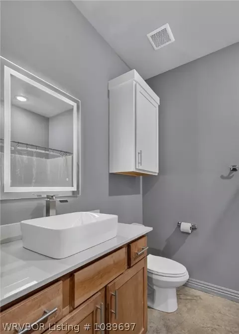 Bath - 306 N Express St, Paris, AR 72855 photo 1 of 2