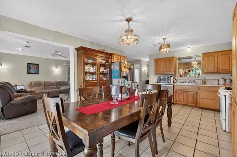 Dining - 500 E Hamon Ave, Pocola, OK 74902 photo 3 of 3