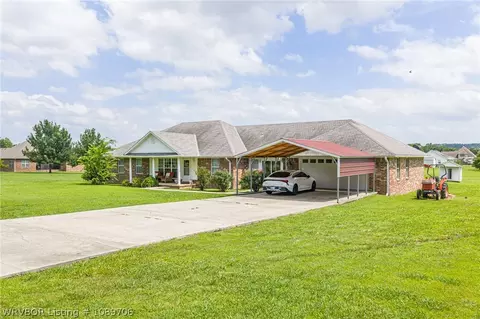 Exterior - 500 E Hamon Ave, Pocola, OK 74902 photo 2 of 13