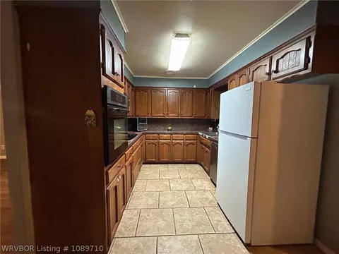 Kitchen - 3301 64th St, Fort Smith, AR 72903 photo 1 of 1