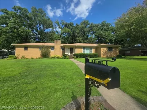 Exterior - 3201 41st St, Fort Smith, AR 72903 photo 2 of 6