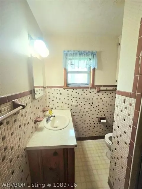 Bath - 3201 41st St, Fort Smith, AR 72903 photo 5 of 5