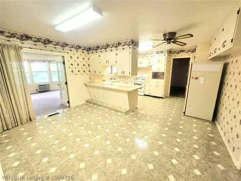 Kitchen - 3201 41st St, Fort Smith, AR 72903 photo 1 of 2