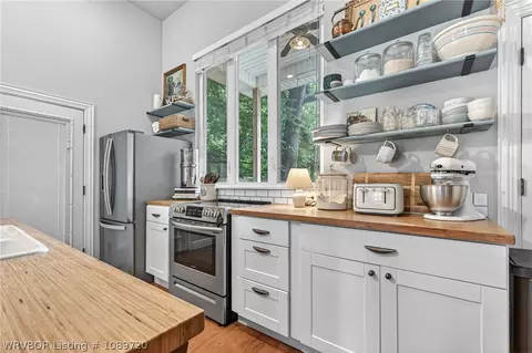 Kitchen - 1506 S 16th, Fort Smith, AR 72901 photo 4 of 4
