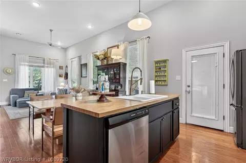 Kitchen - 1506 S 16th, Fort Smith, AR 72901 photo 1 of 4
