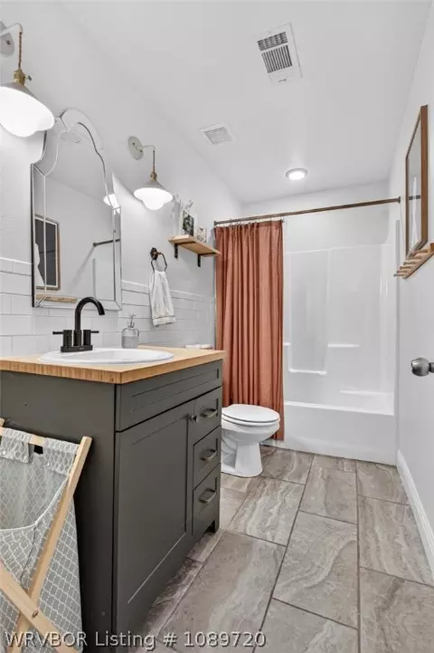 Bath - 1506 S 16th, Fort Smith, AR 72901 photo 5 of 6