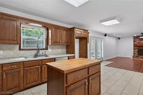 Kitchen - 3021 S 100th St, Fort Smith, AR 72903 photo 5 of 5