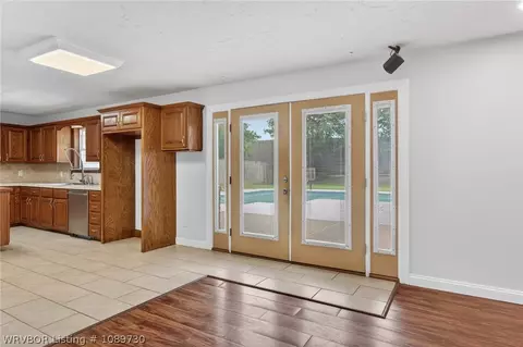 Entry Way - 3021 S 100th St, Fort Smith, AR 72903 photo 2 of 2