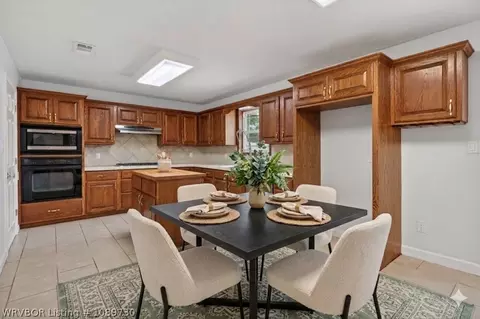Dining - 3021 S 100th St, Fort Smith, AR 72903 photo 1 of 1
