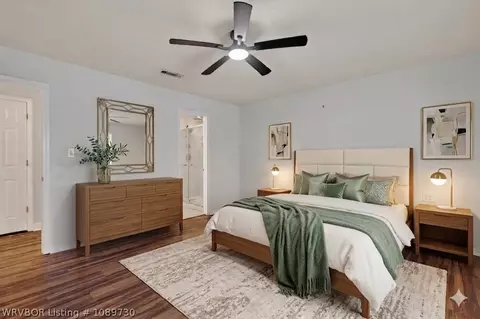Bedroom - 3021 S 100th St, Fort Smith, AR 72903 photo 2 of 9