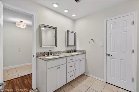 Bath - 3021 S 100th St, Fort Smith, AR 72903 photo 1 of 4
