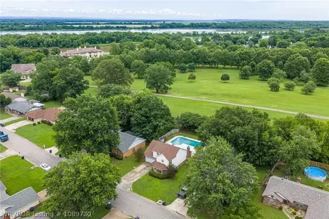 View/Area - 3021 S 100th St, Fort Smith, AR 72903 photo 7 of 9