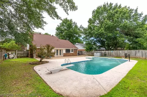 Exterior - 3021 S 100th St, Fort Smith, AR 72903 photo 6 of 12