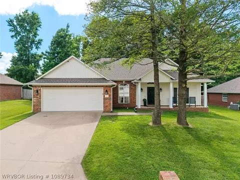 675 Eastern Hls, Greenwood, AR 72936