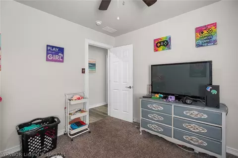 Bedroom - 2809 97th Cir, Fort Smith, AR 72903 photo 3 of 5