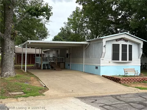 1532 Stagecoach Rd, Van Buren, AR 72956