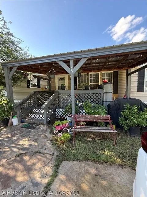 201 Mills Ave, Poteau, OK 74953