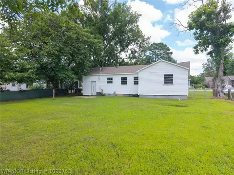 Exterior - 4116 S 18th St, Fort Smith, AR 72901 photo 5 of 8