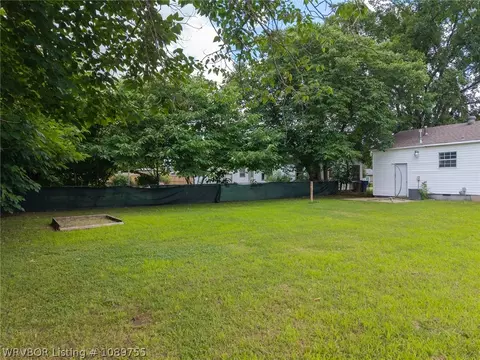 Exterior - 4116 S 18th St, Fort Smith, AR 72901 photo 6 of 8