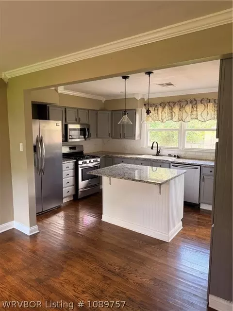 Kitchen - 4805 S V St, Fort Smith, AR 72903 photo 1 of 3