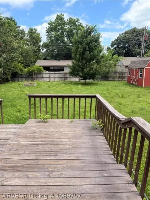 Exterior - 4805 S V St, Fort Smith, AR 72903 photo 5 of 7