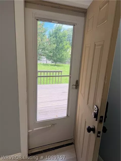 Entry Way - 4805 S V St, Fort Smith, AR 72903 photo 2 of 6