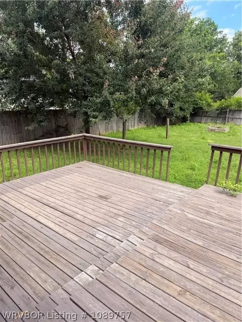 Exterior - 4805 S V St, Fort Smith, AR 72903 photo 4 of 7