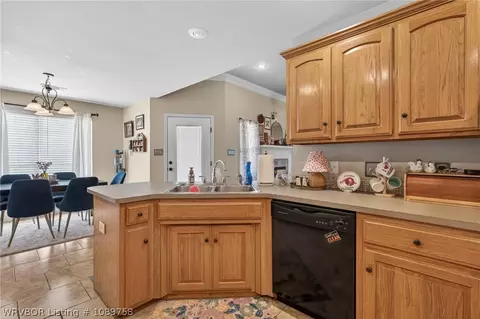 Kitchen - 508 Harvard Ave, Fort Smith, AR 72908 photo 2 of 2