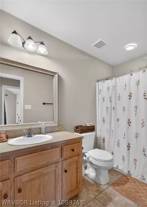 Bath - 508 Harvard Ave, Fort Smith, AR 72908 photo 2 of 2