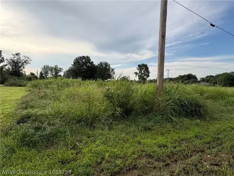 Na N Dogwood Street, Sallisaw, OK 74955