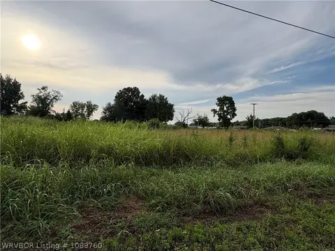 Na N Dogwood Street, Sallisaw, OK 74955