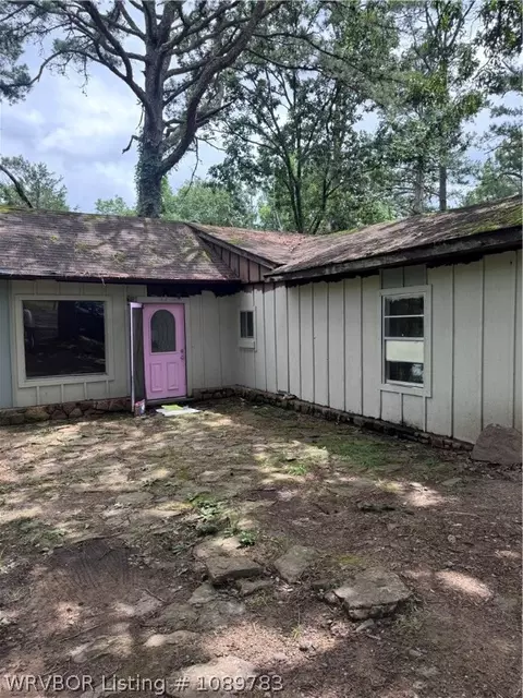 17742 Almost There Ln, Mountainburg, AR 72946