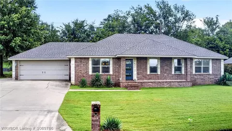 301 Adysen Ln, Roland, OK 74954
