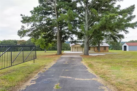 9643 Wire Rd, Mulberry, AR 72947