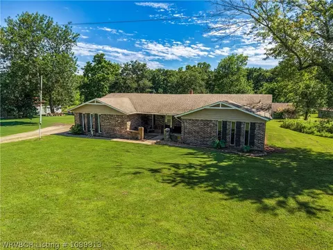 506 S Kcs Rd, Gans, OK 74936