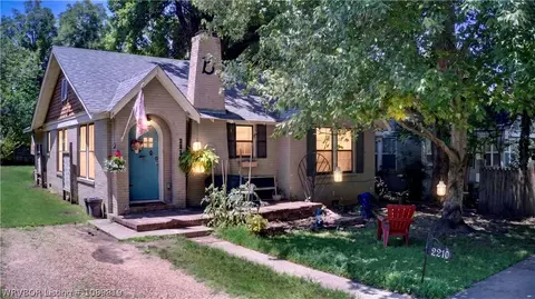 Exterior - 2210 S N St, Fort Smith, AR 72901 photo 2 of 10