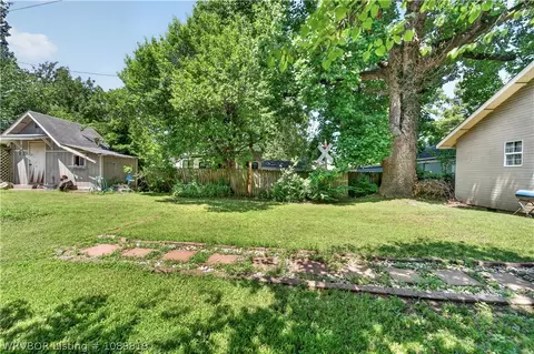 Exterior - 2210 S N St, Fort Smith, AR 72901 photo 7 of 10