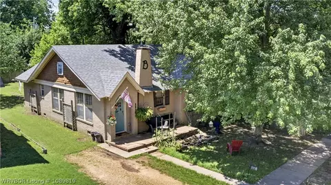 Exterior - 2210 S N St, Fort Smith, AR 72901 photo 3 of 10